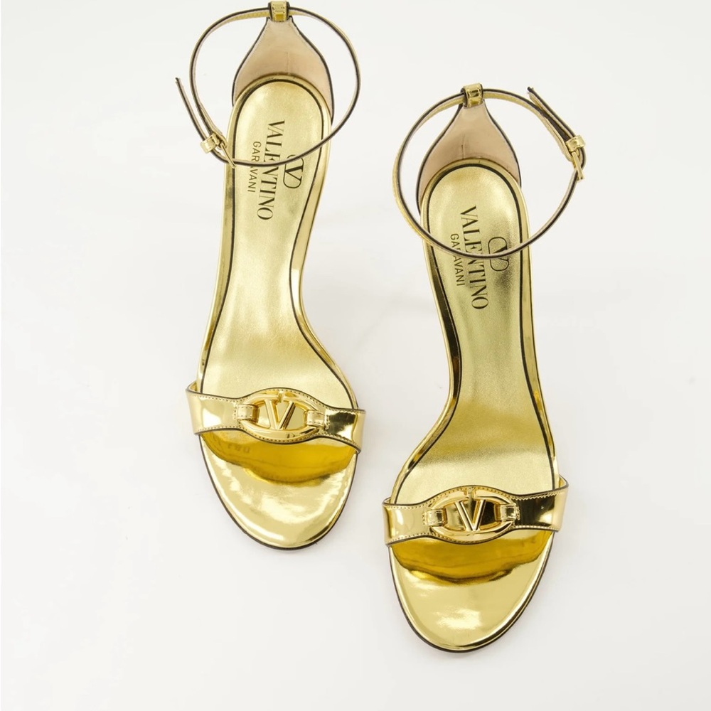 Valentino Gold Metallic Heels sandals size 39